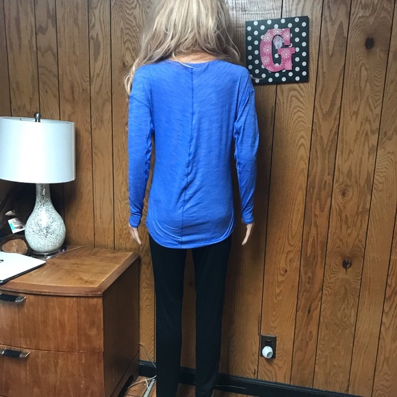 Lululemon 5 Mile Long Sleeve - blue- Size None - measurements In the Photos - Picture 5 of 14
